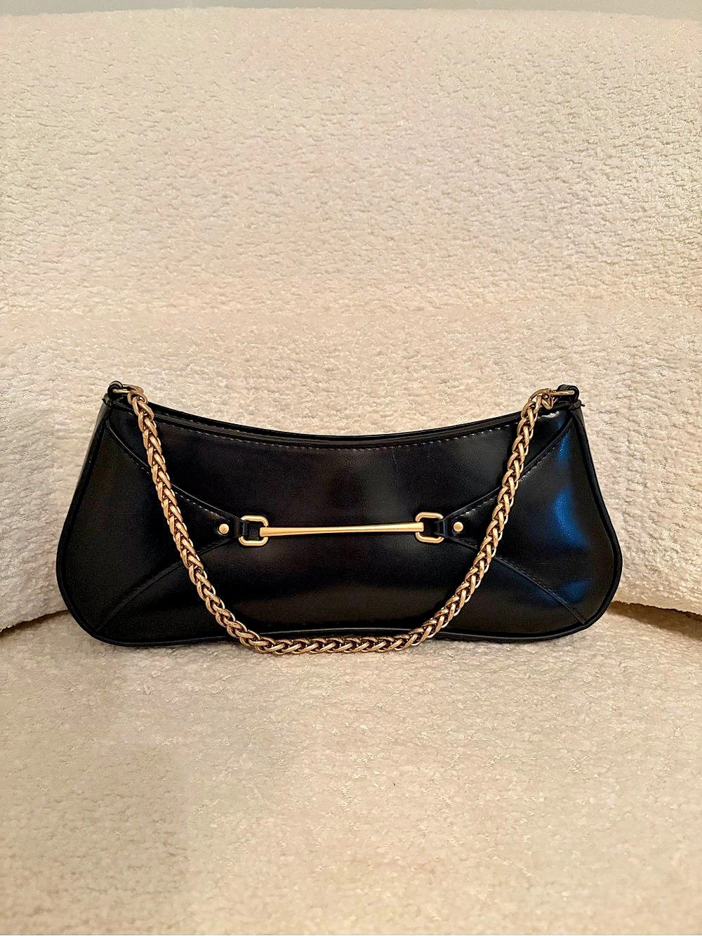 H&M Shoulder Bag in Black